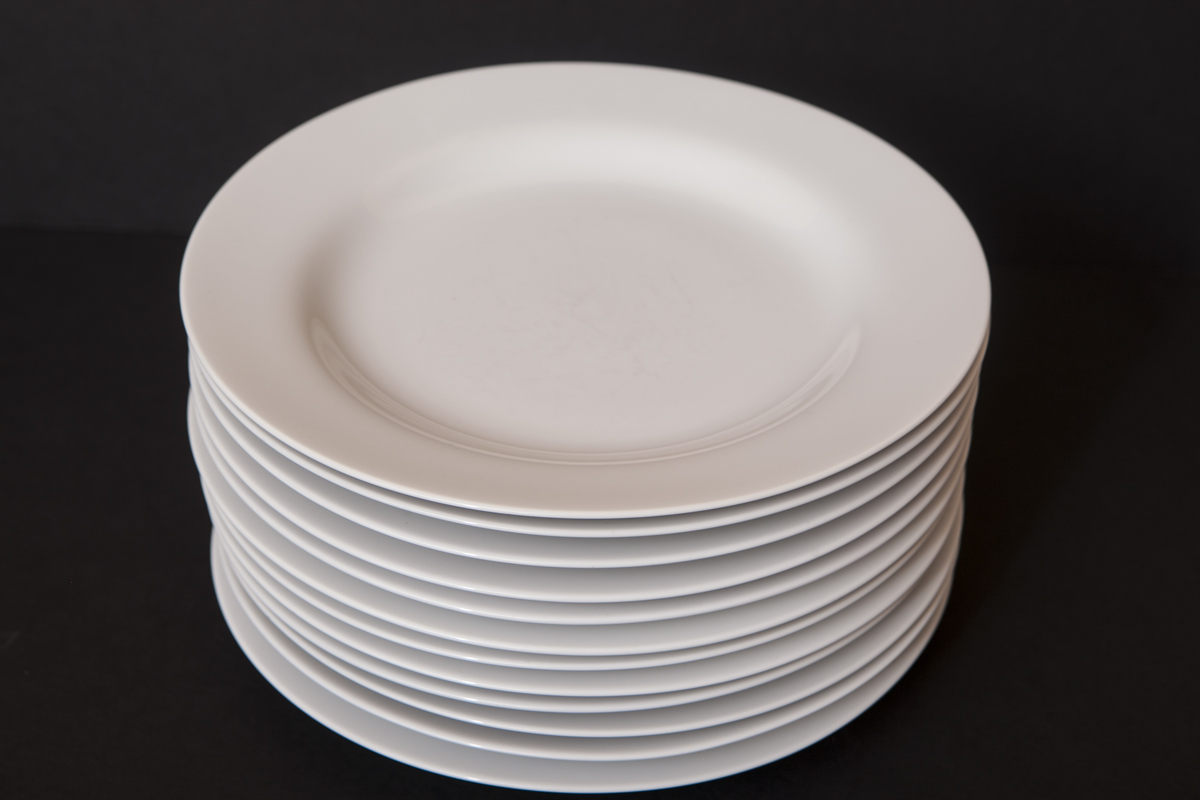 Set of Pottery Barn Dishes