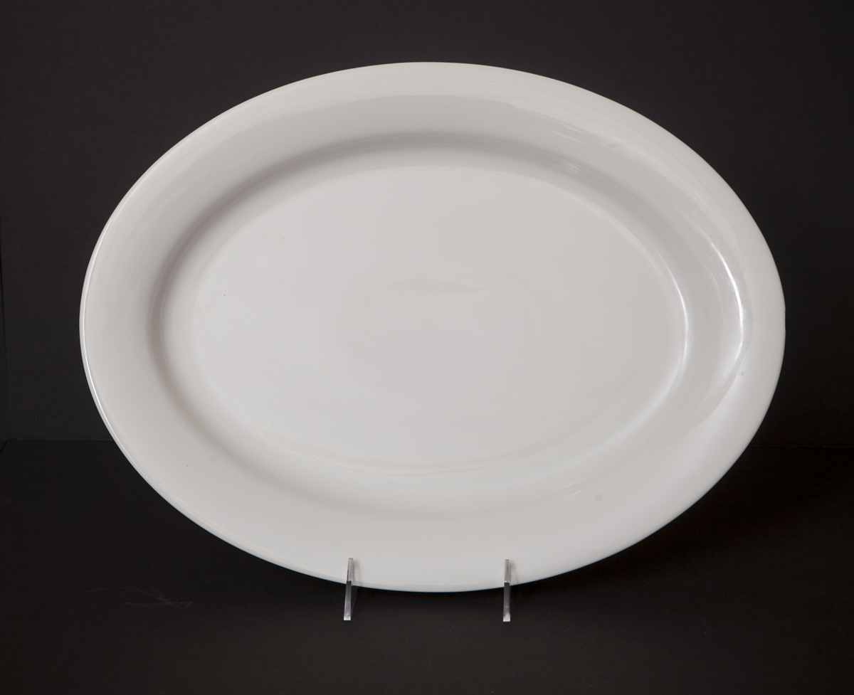 Set of Pottery Barn Dishes