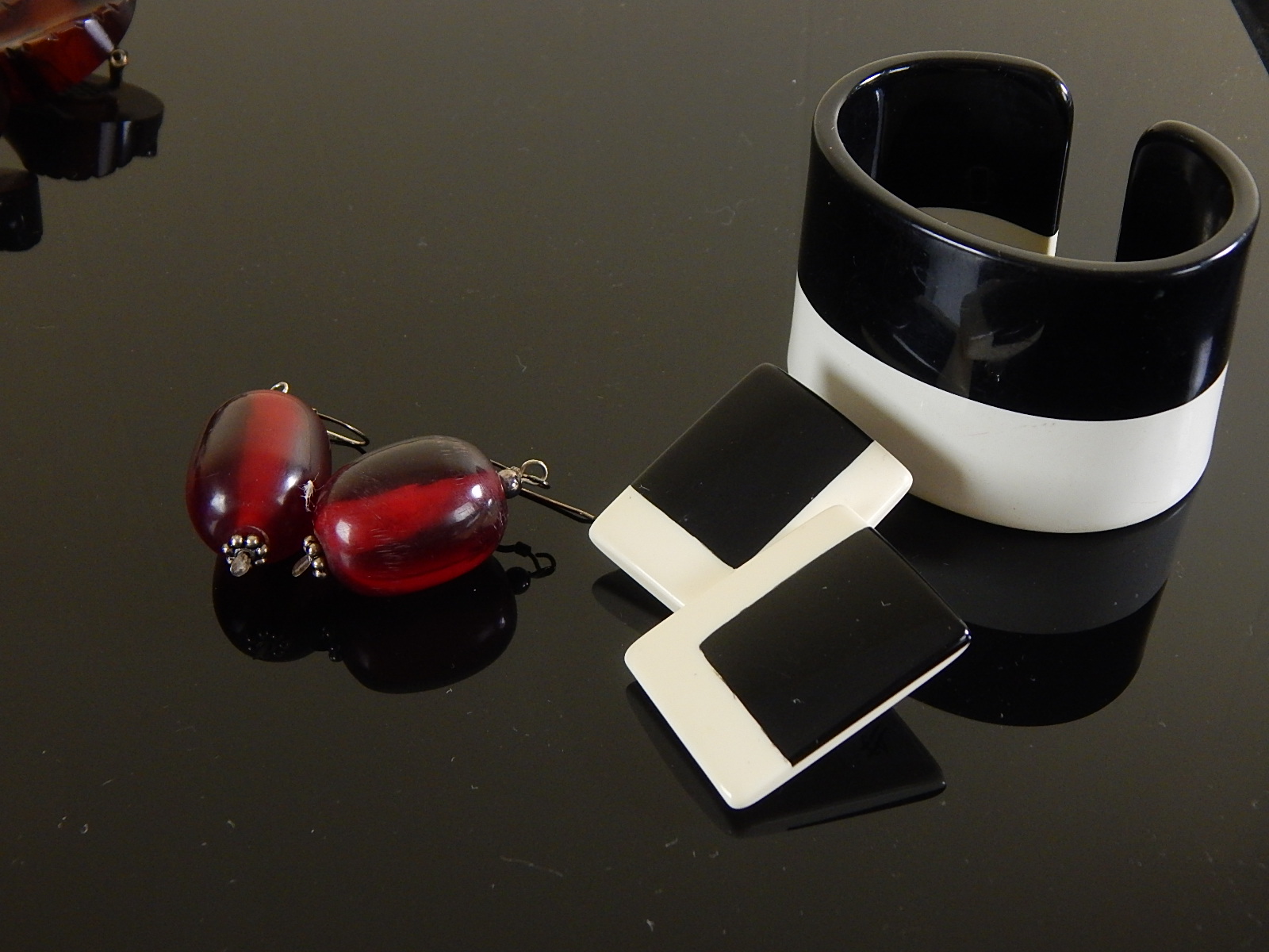 Vintage Mid Century Modern Lucite Jewelry