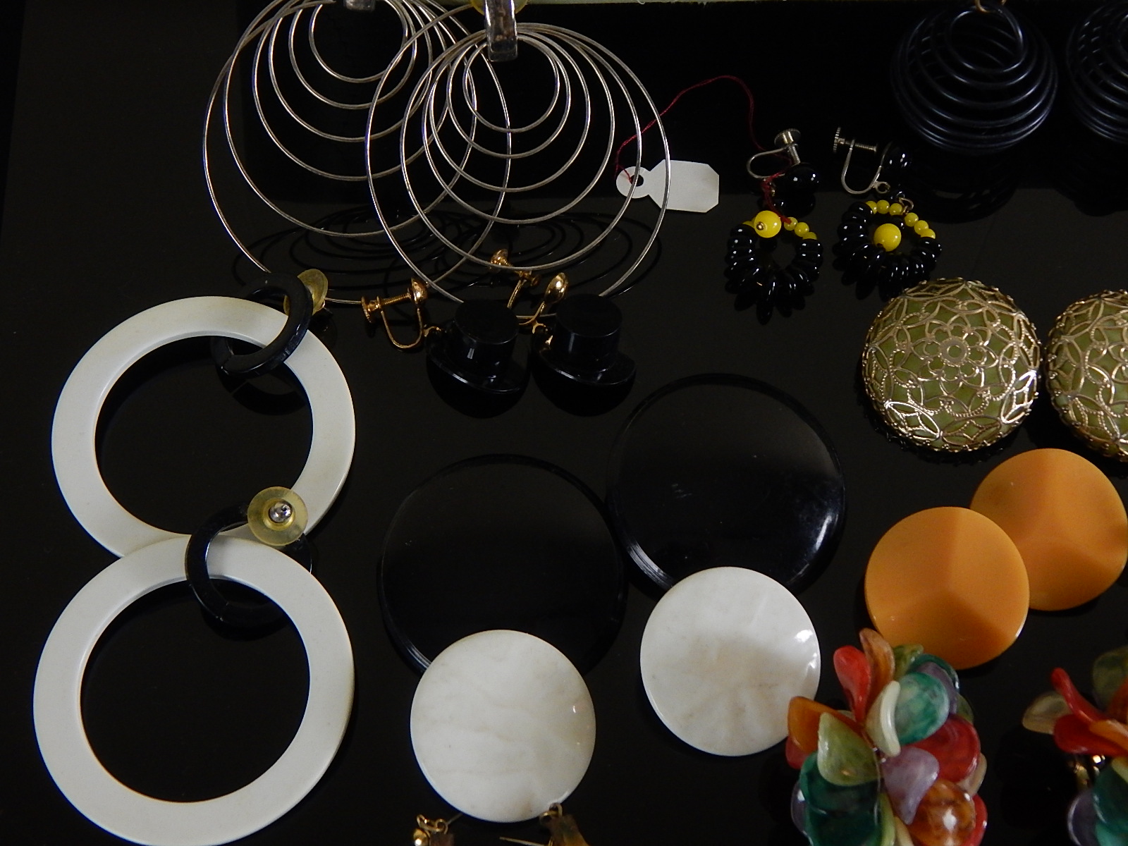 Lot of Vintage Costume Jewelry