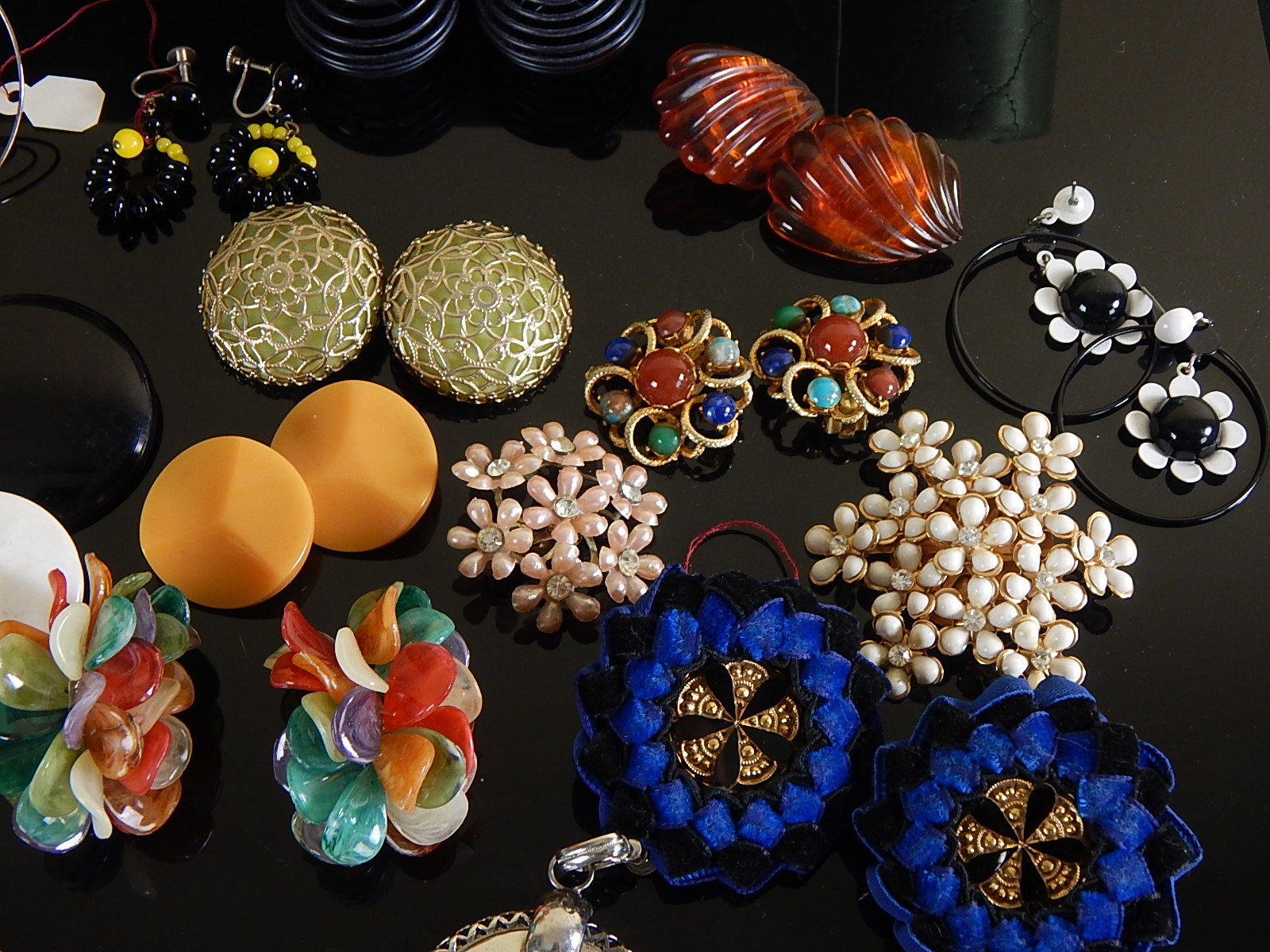 Lot of Vintage Costume Jewelry