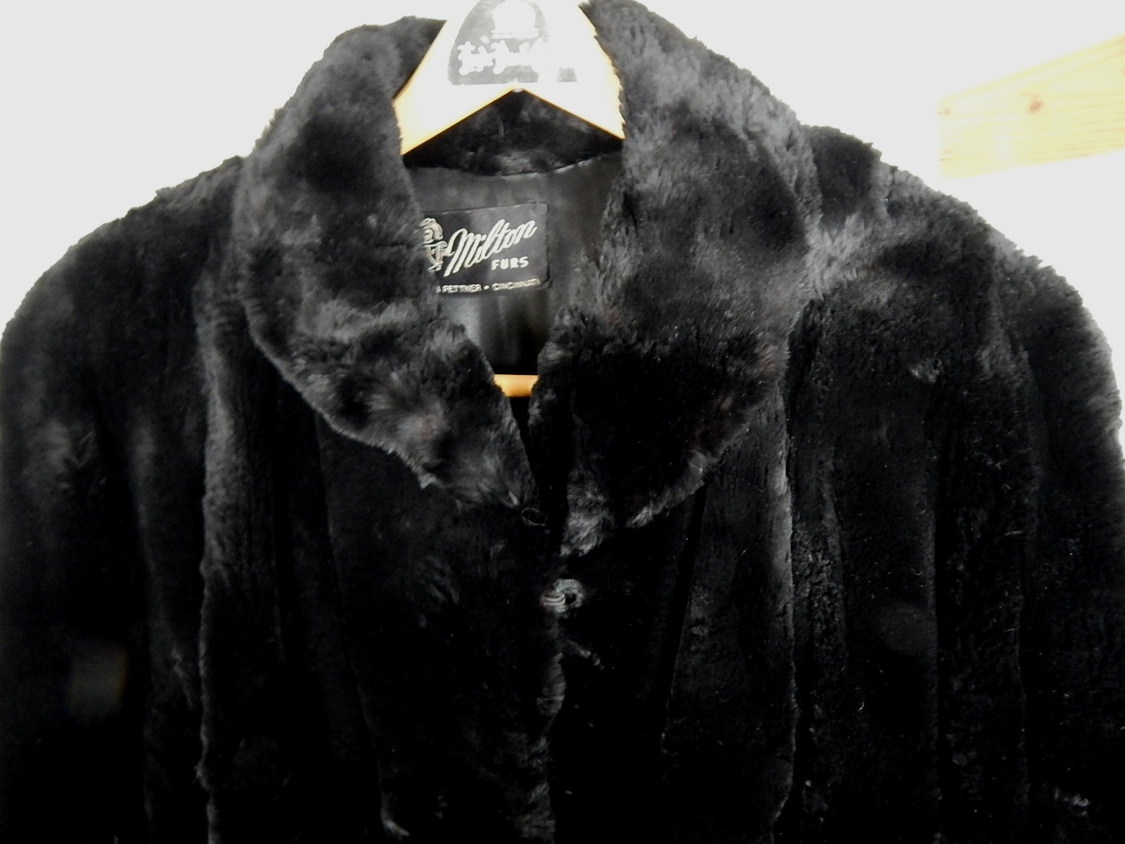 Lady's 1940's Vintage Black Seal Fur Coat