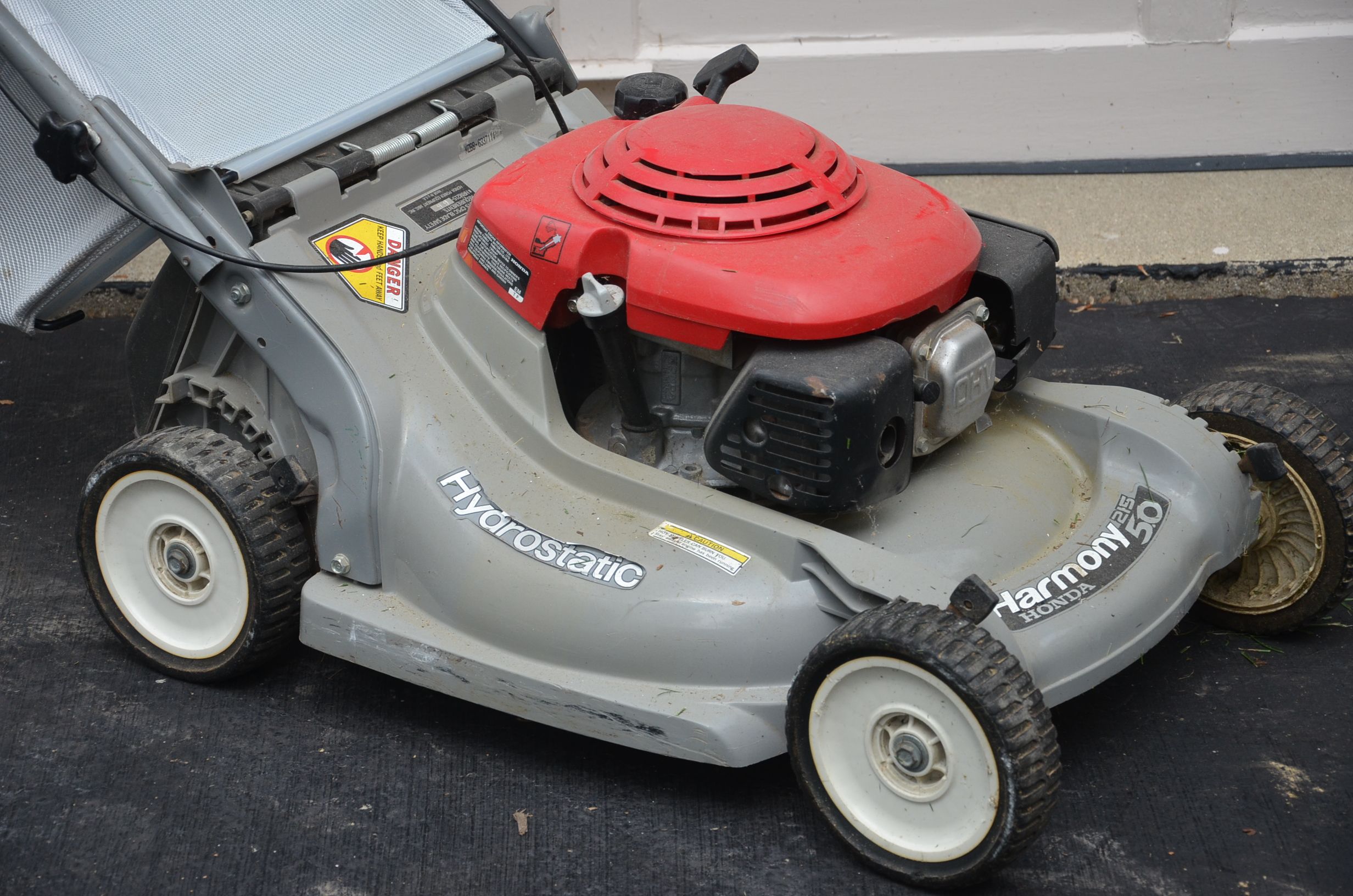Honda HRM215 Self-Propelled Lawn Mower