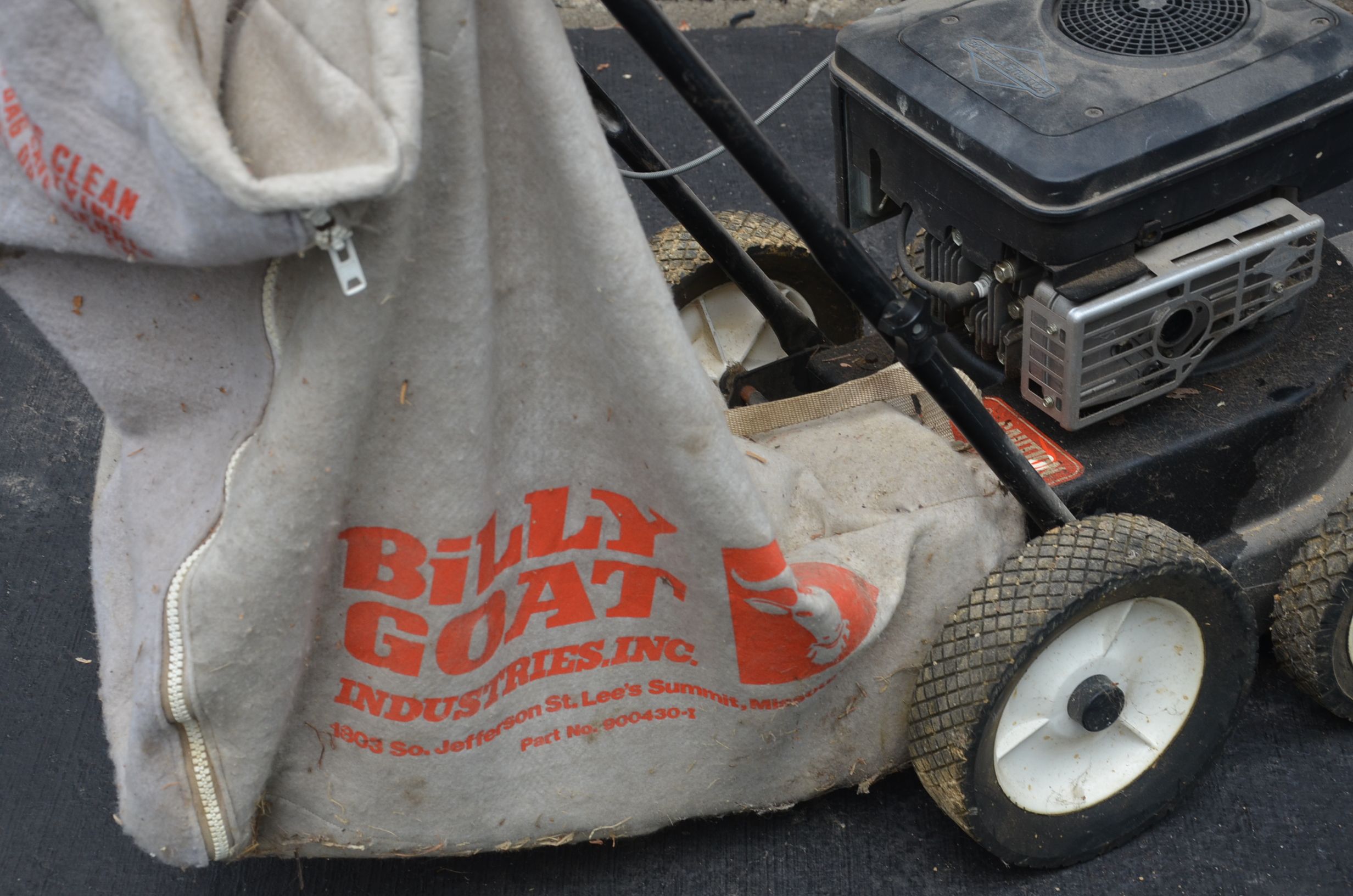 Briggs and Stratton Billy Goat Vacuum