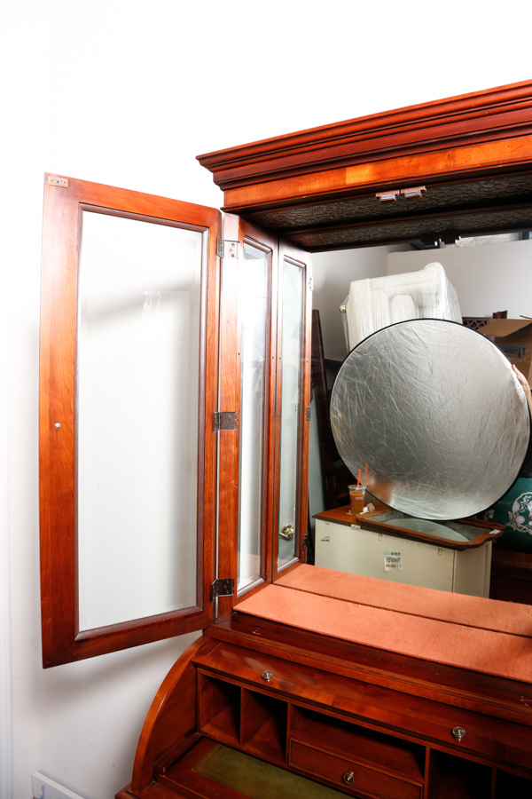 Hepplewhite Style Secretary Desk with Hutch