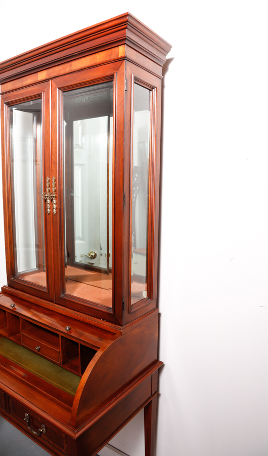 Hepplewhite Style Secretary Desk with Hutch