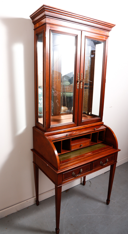Hepplewhite Style Secretary Desk with Hutch