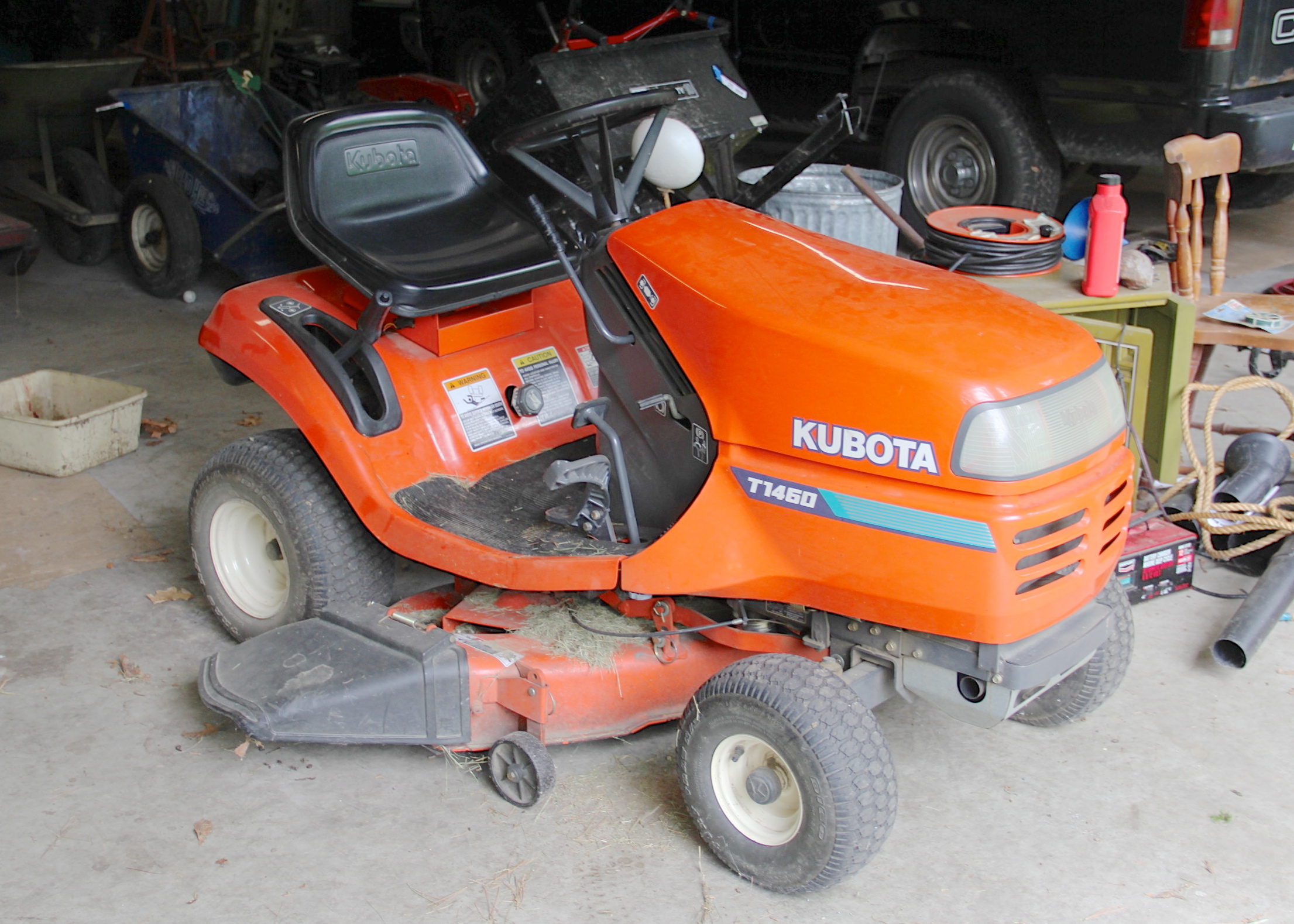 Kubota T1460 Riding Lawnmover