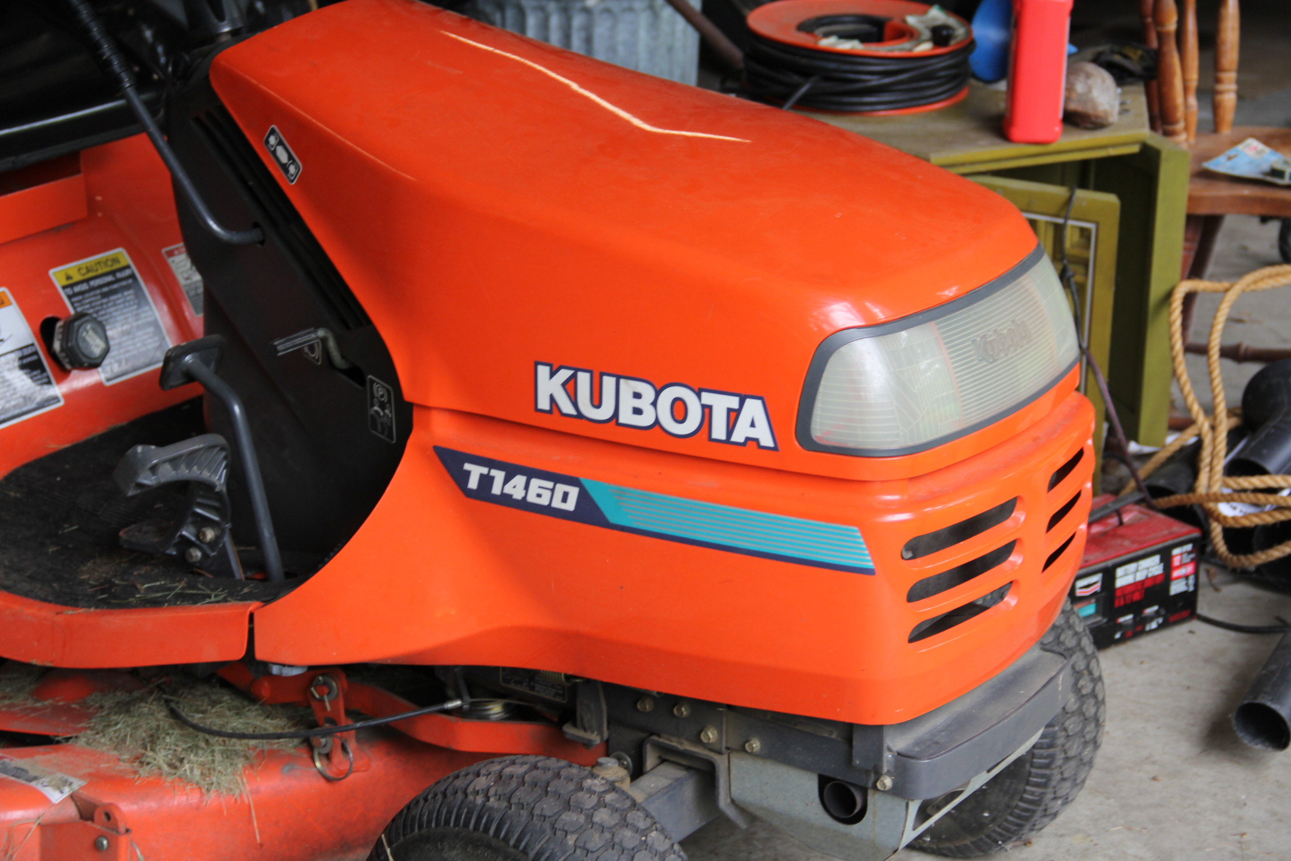 Kubota T1460 Riding Lawnmover