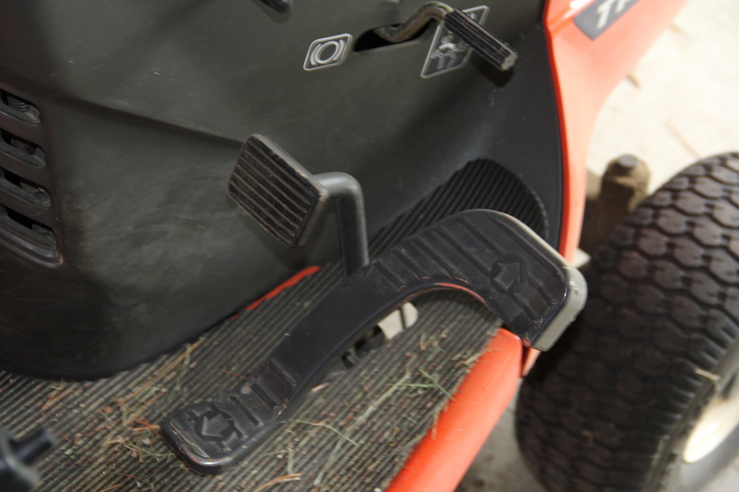 Kubota T1460 Riding Lawnmover