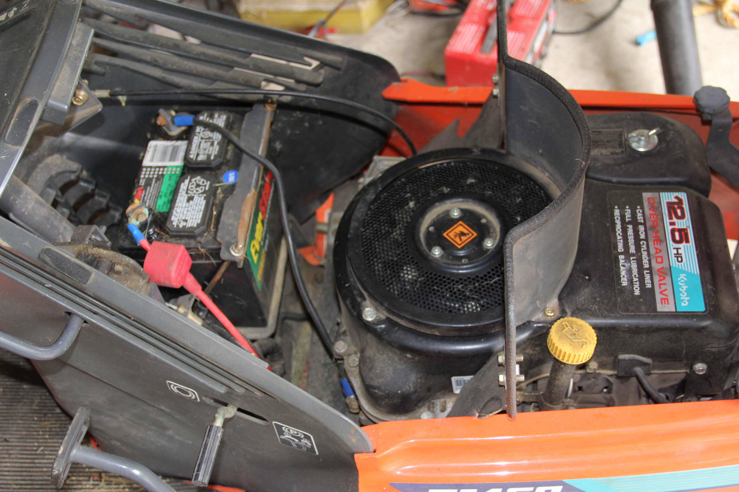 Kubota T1460 Riding Lawnmover