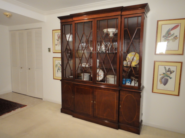 Baker Furniture Historic Charleston Mahogany China Cabinet