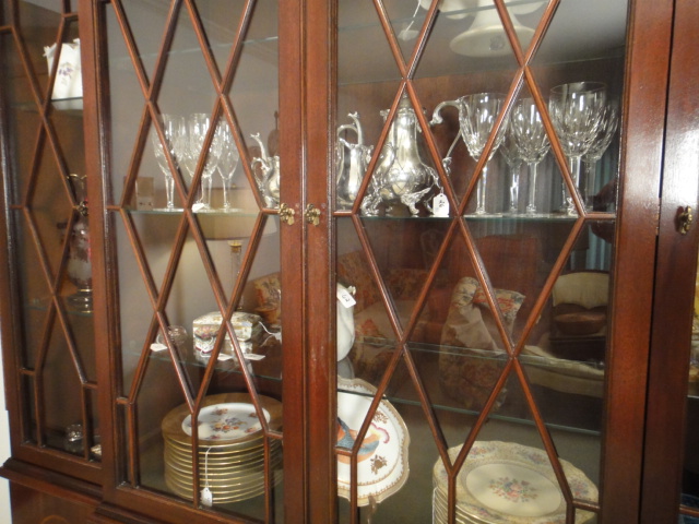 Baker Furniture Historic Charleston Mahogany China Cabinet