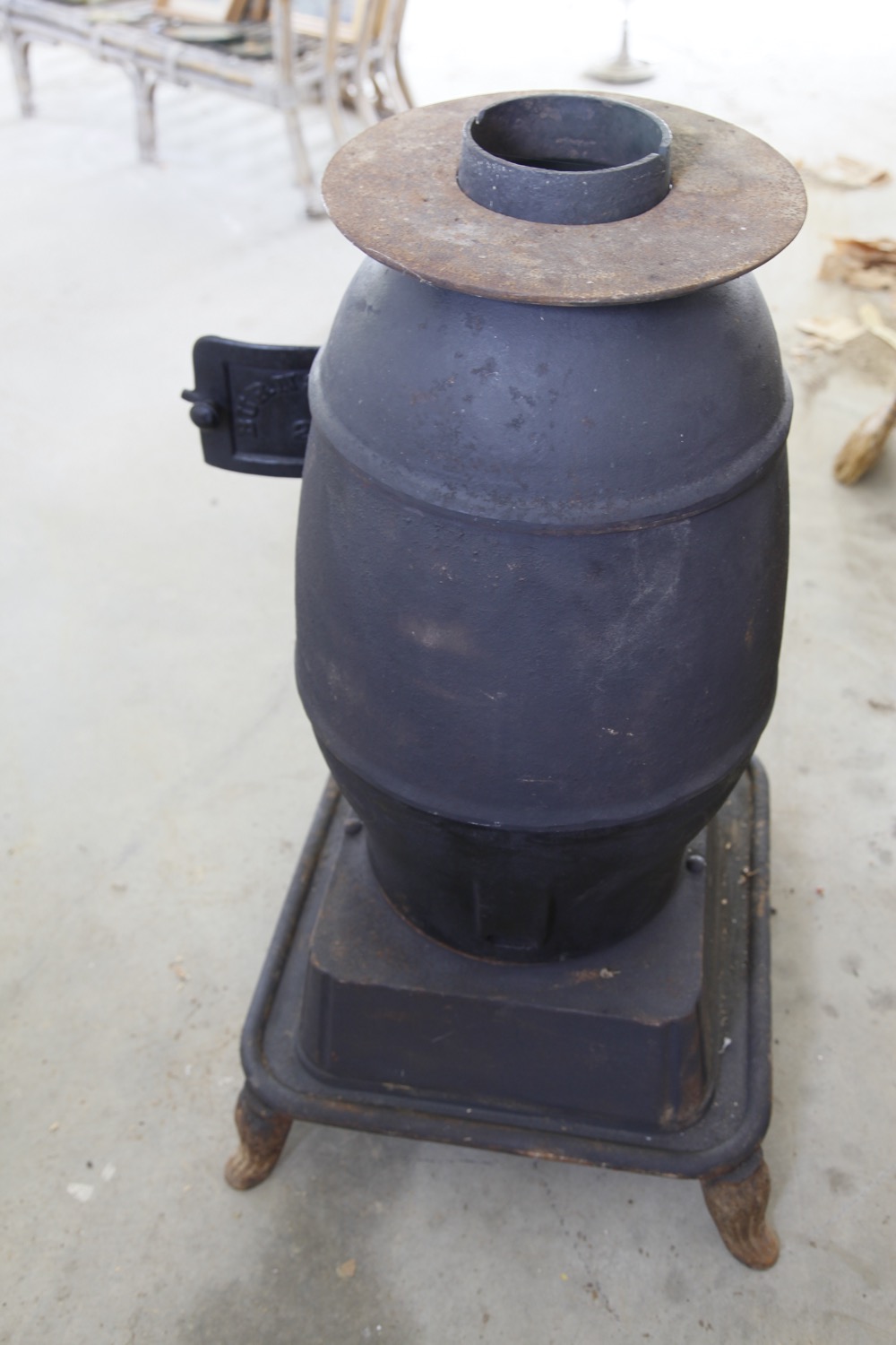 Cast Iron Potbelly Stove
