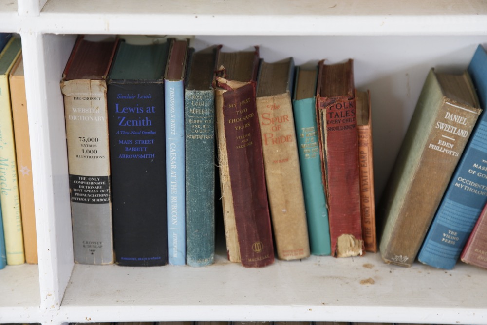 Vintage Books and Magazines