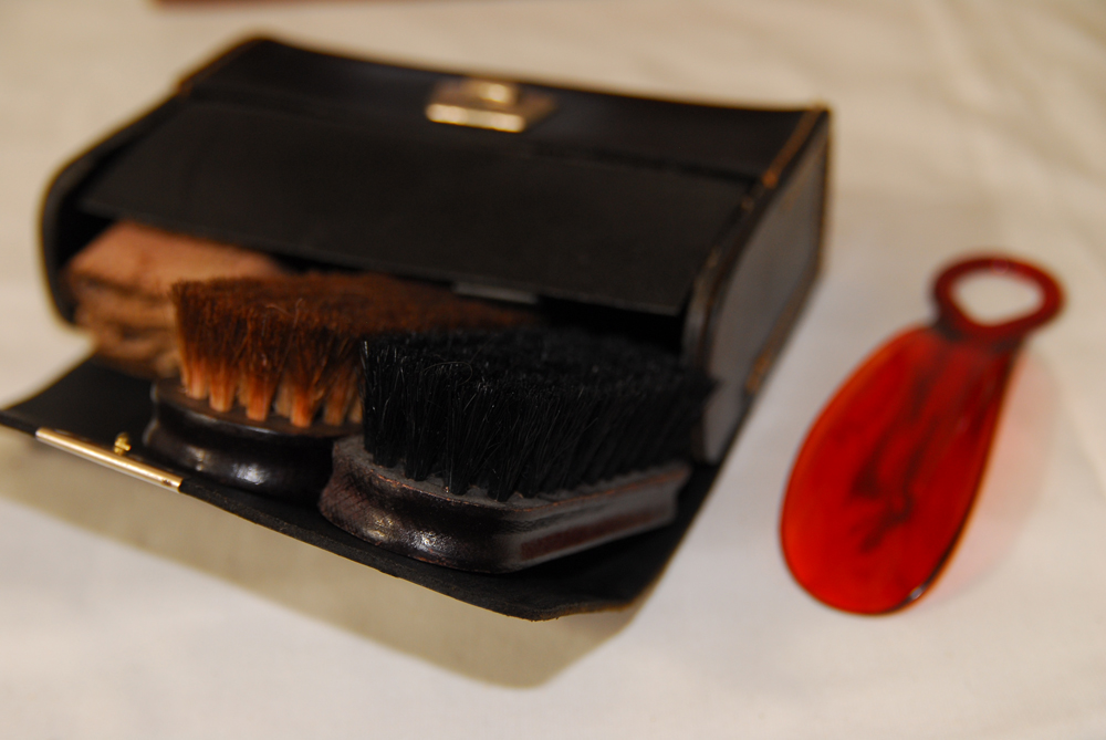 Brooks Brothers Shoe Shine Kit