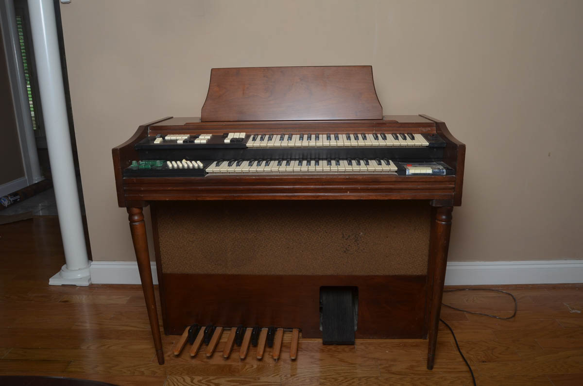 Wurlitzer Rally Funmaker Electric Organ