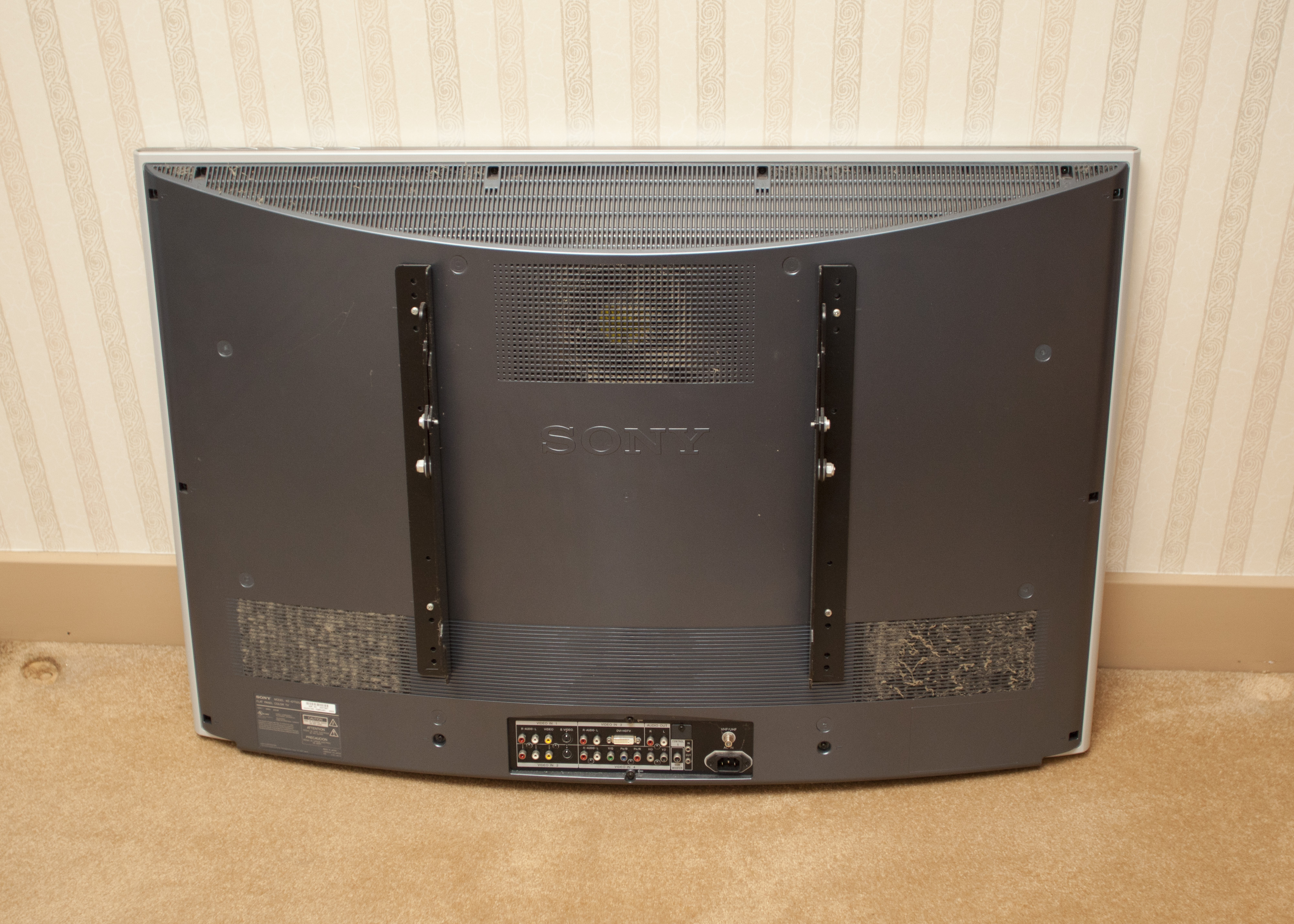 Sony 42" KE-42TS2 WEGA HDTV Integrated Flat Panel Plasma Display