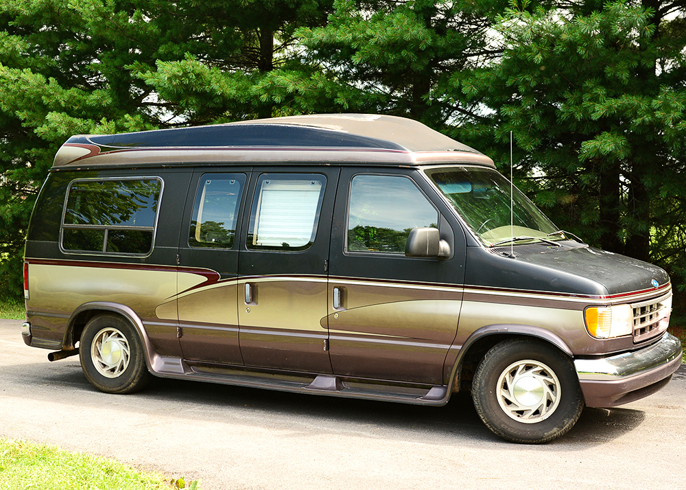 1996 Ford Econoline 150 Viking Van with Wheelchair Lift