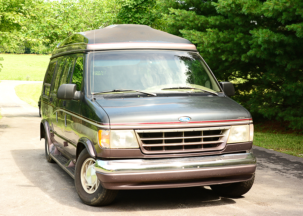1996 Ford Econoline 150 Viking Van with Wheelchair Lift