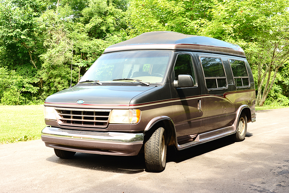 1996 Ford Econoline 150 Viking Van with Wheelchair Lift