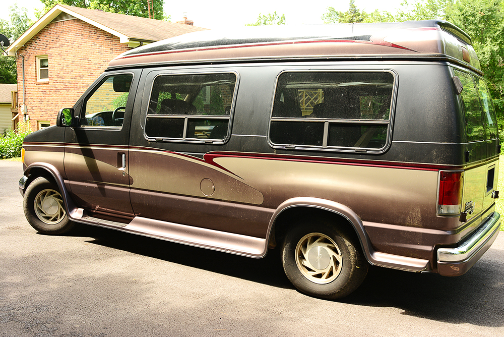 1996 Ford Econoline 150 Viking Van with Wheelchair Lift