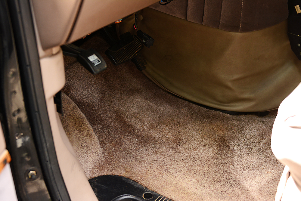 1996 Ford Econoline 150 Viking Van with Wheelchair Lift