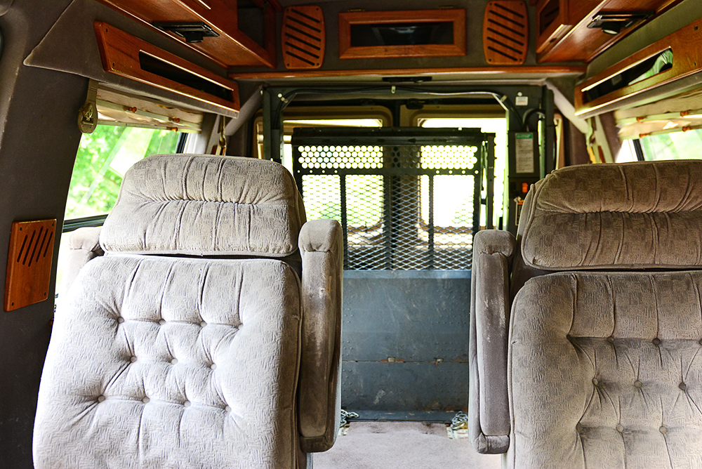 1996 Ford Econoline 150 Viking Van with Wheelchair Lift