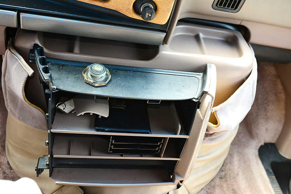 1996 Ford Econoline 150 Viking Van with Wheelchair Lift