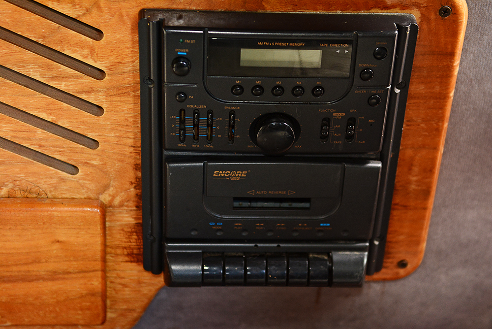 1996 Ford Econoline 150 Viking Van with Wheelchair Lift