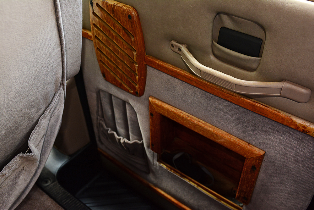 1996 Ford Econoline 150 Viking Van with Wheelchair Lift