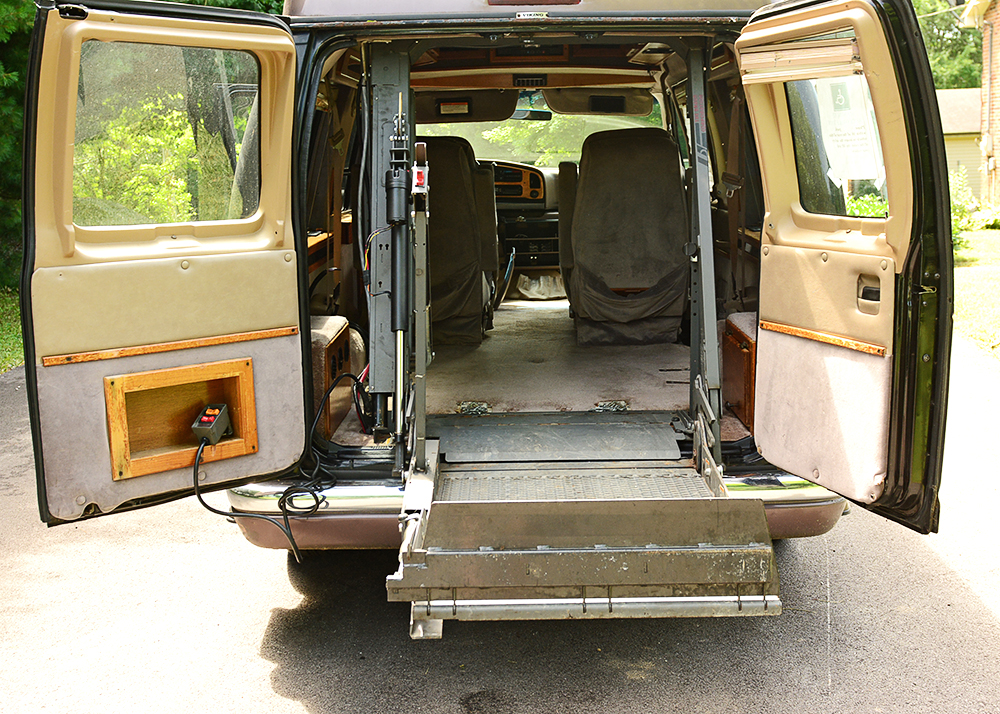 1996 Ford Econoline 150 Viking Van with Wheelchair Lift
