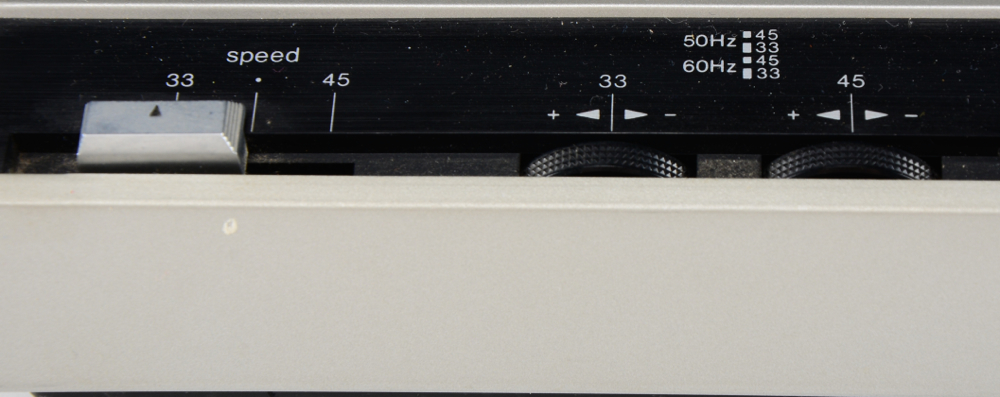 Technics SL-3350 Turntable