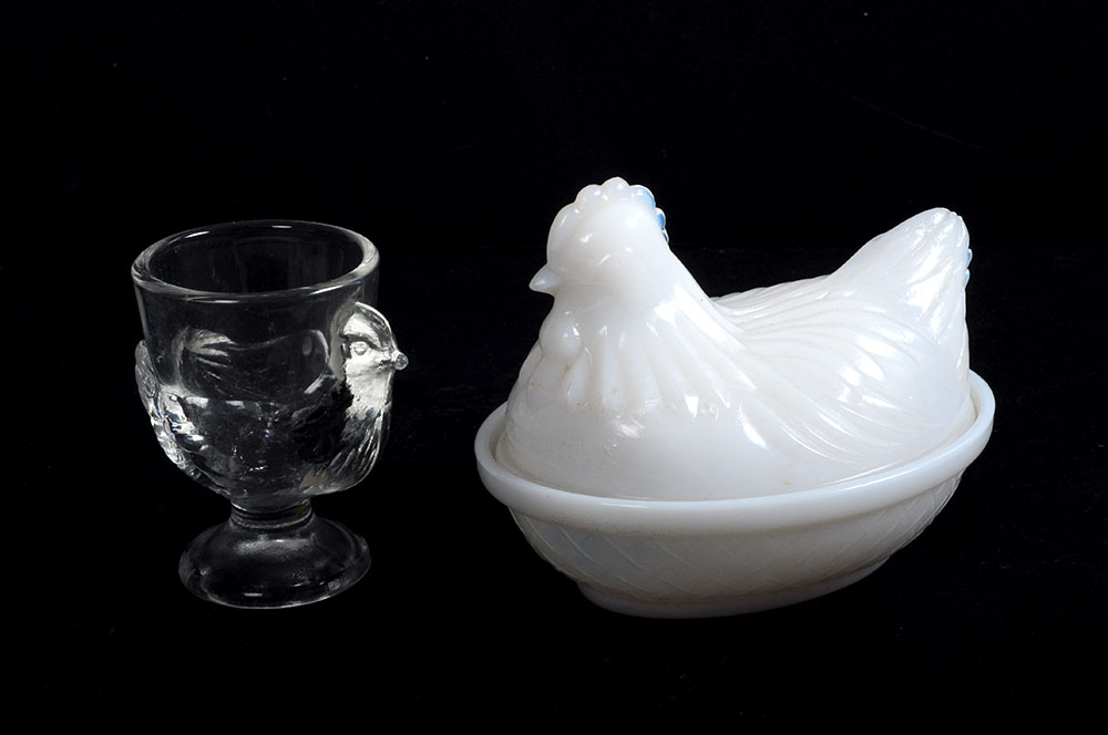 Vintage Hen Motif Pressed Glass