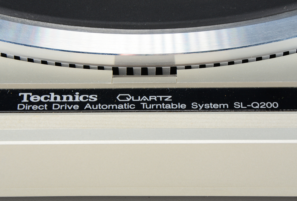 Technics SL-Q200 Turntable System