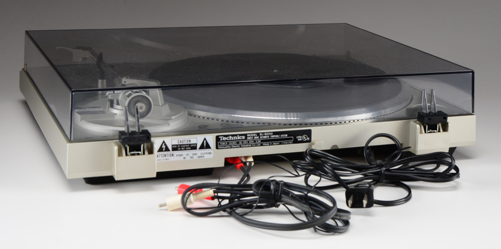 Technics SL-Q200 Turntable System