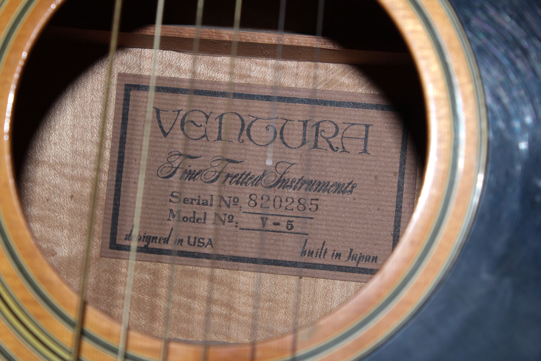 Ventura Acoustic Guitar