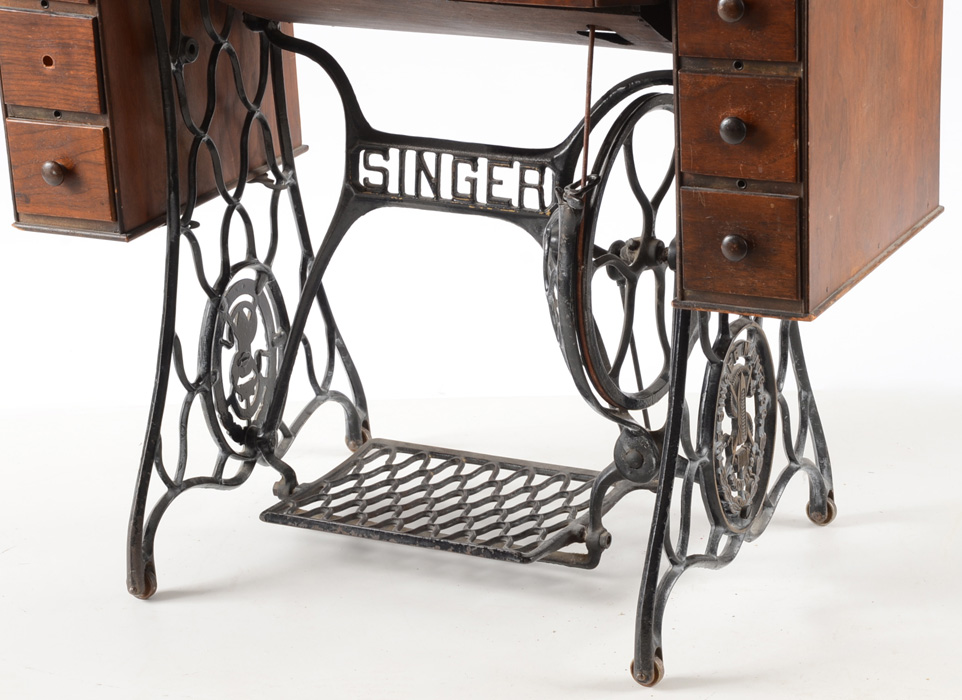 Antique Singer Pedal Sewing Machine