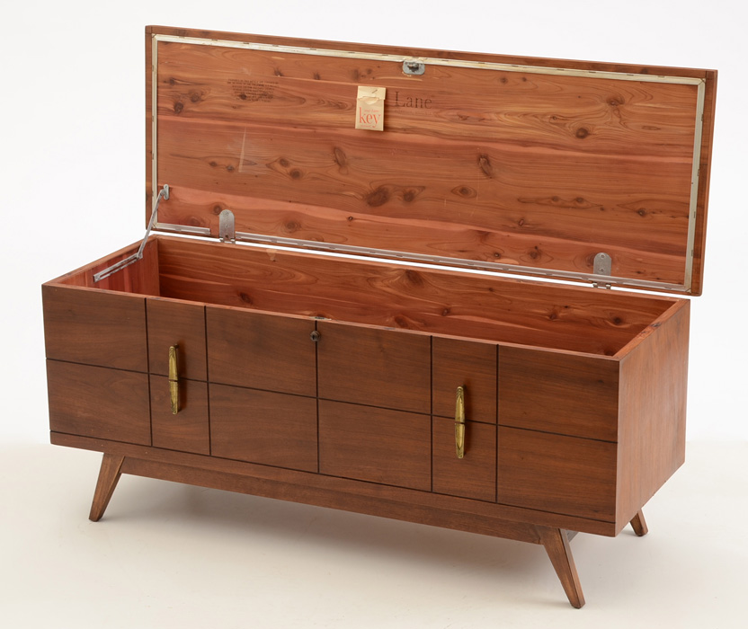 Lane Sweetheart Chest
