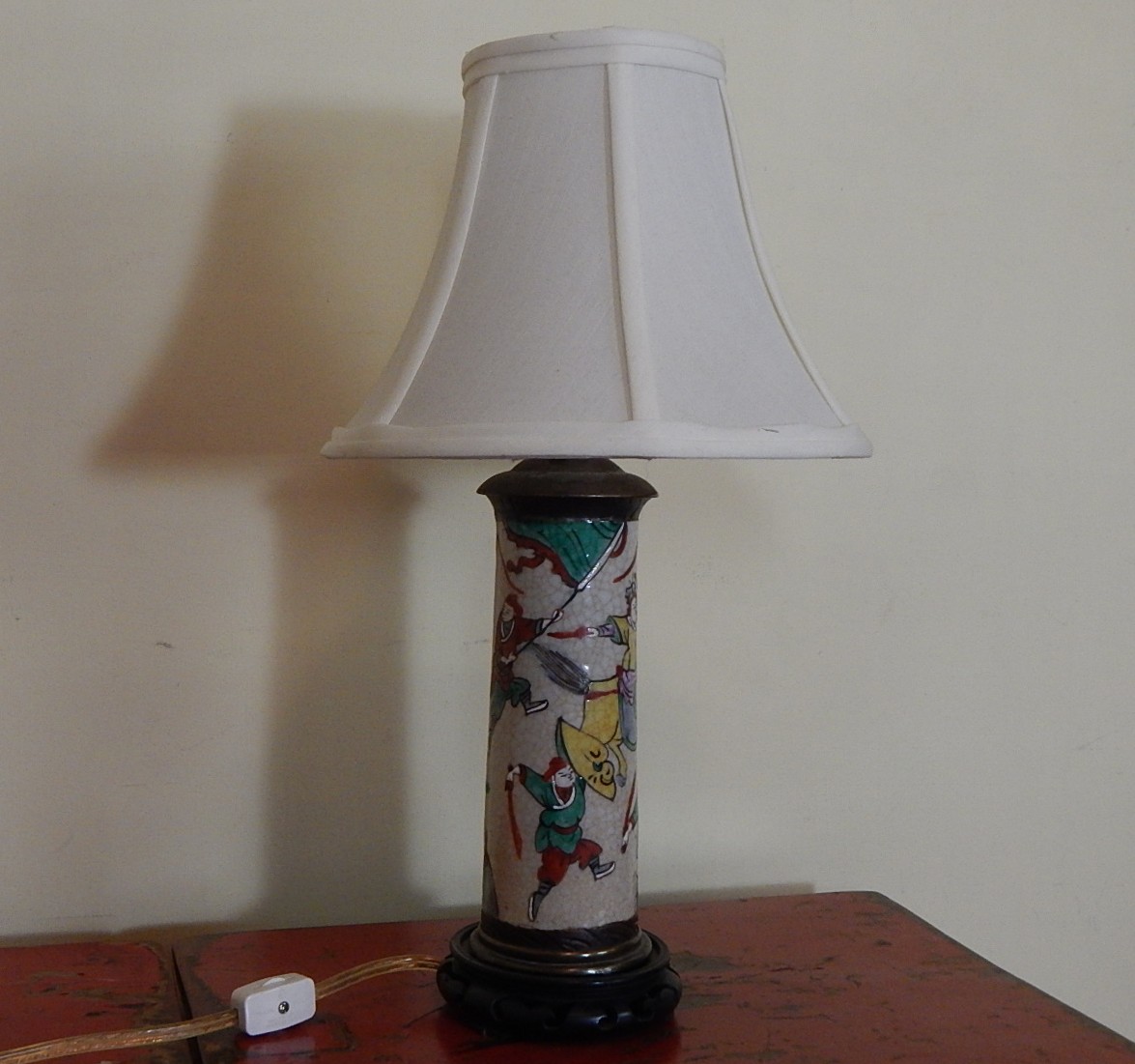 Vintage Oriental Accent Lamp
