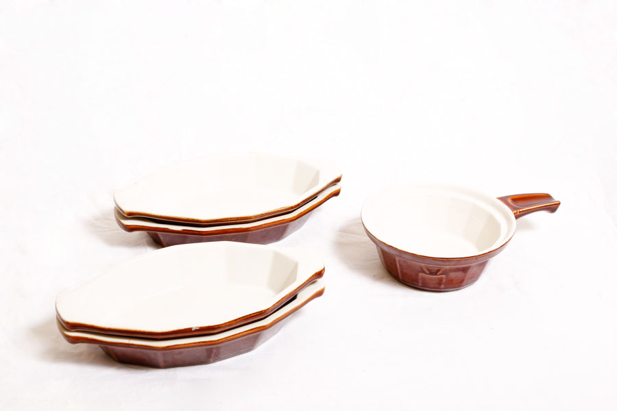 Vintage Hall Ceramic Bakeware