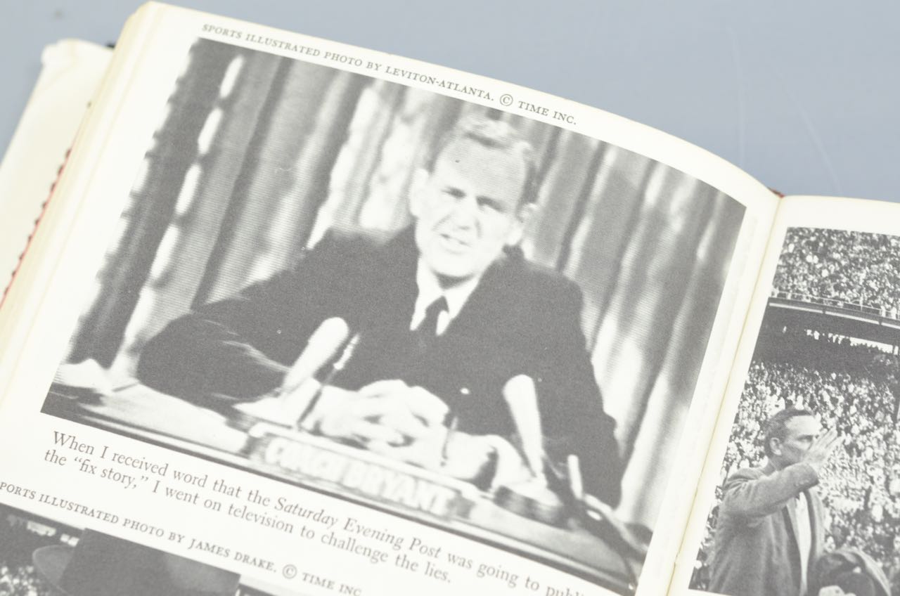 Signed Copy of "Bear" by Paul W. Bryant and John Underwood 1974