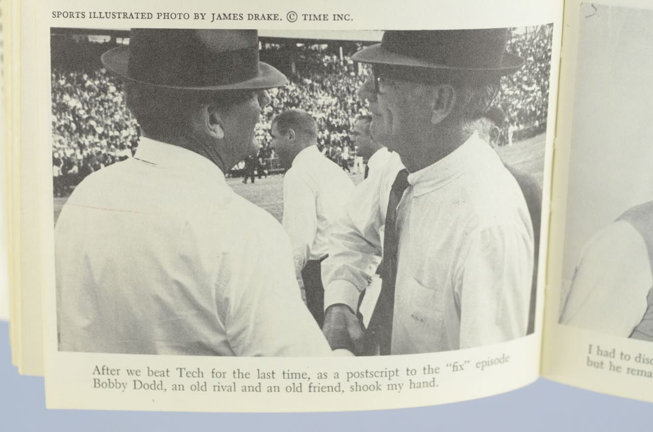 Signed Copy of "Bear" by Paul W. Bryant and John Underwood 1974