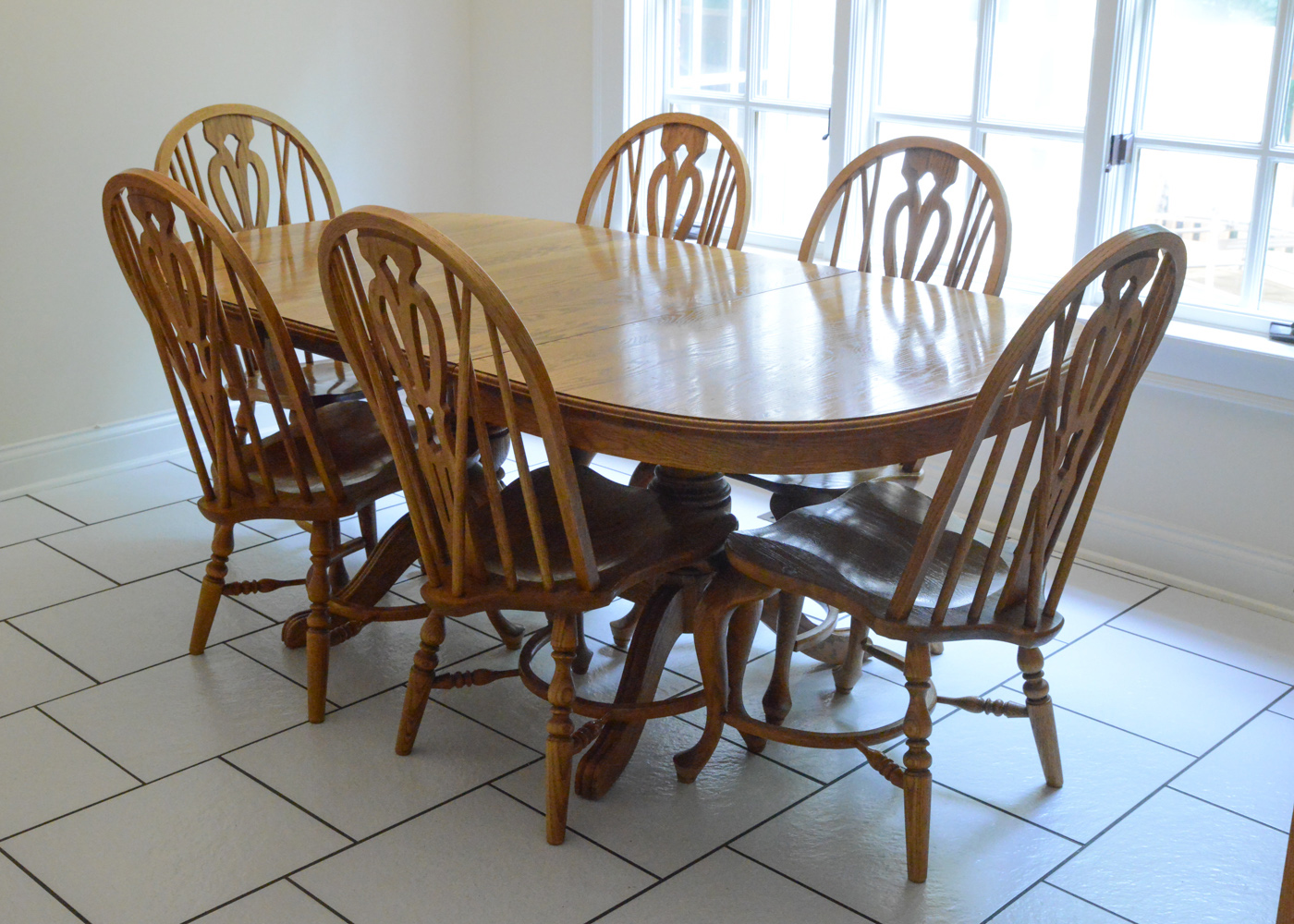 Richardson brothers oak table and online chairs