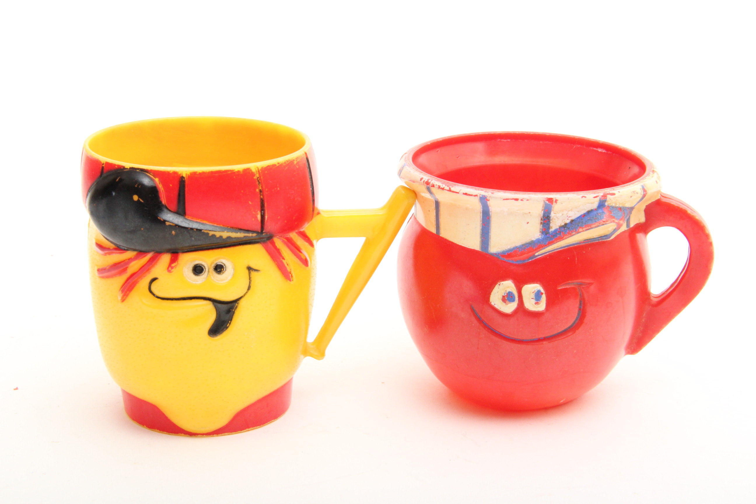 Vintage Kool-aid Cup Set