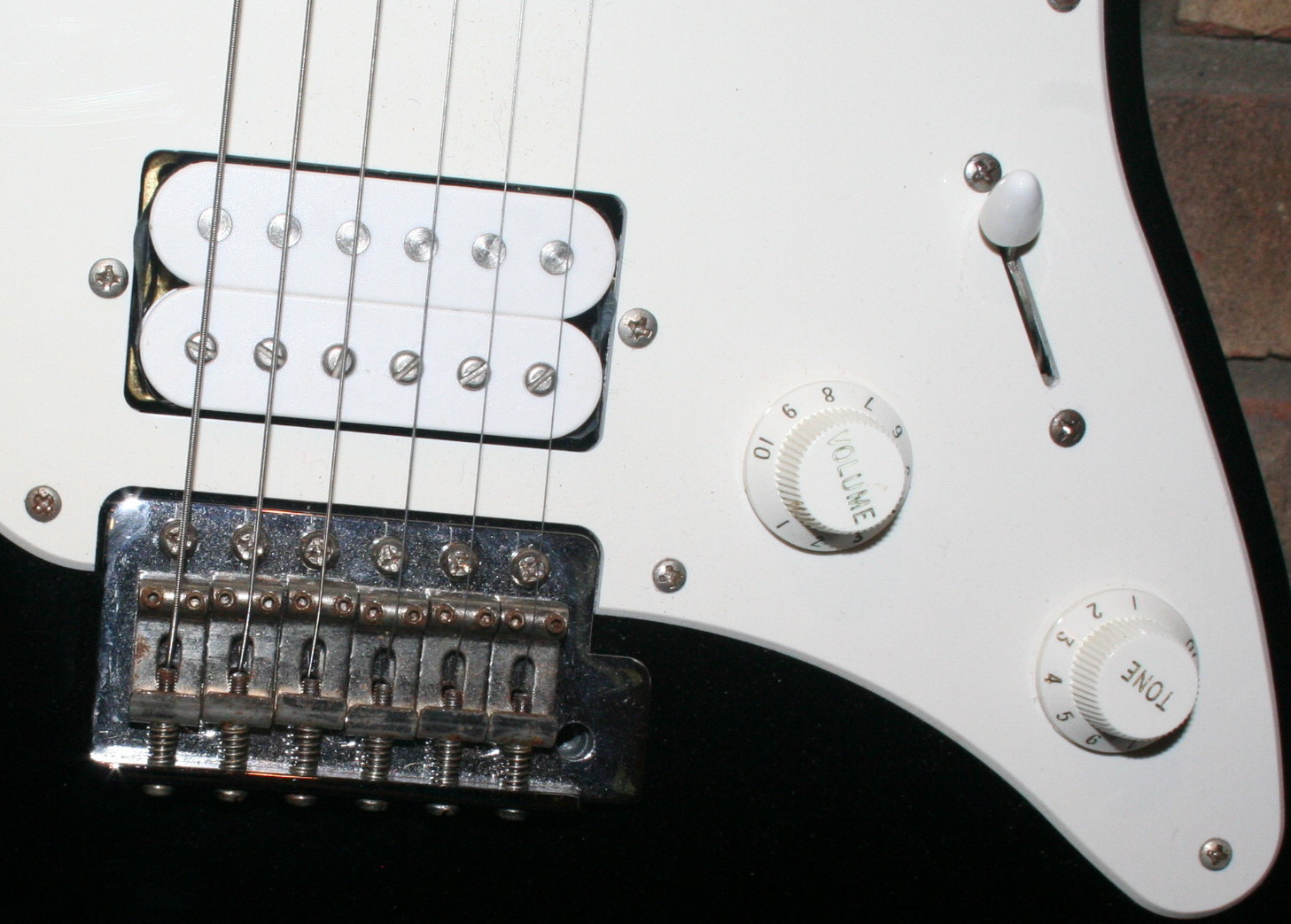 Yamaha Electric Guitar and Crate Amplifier