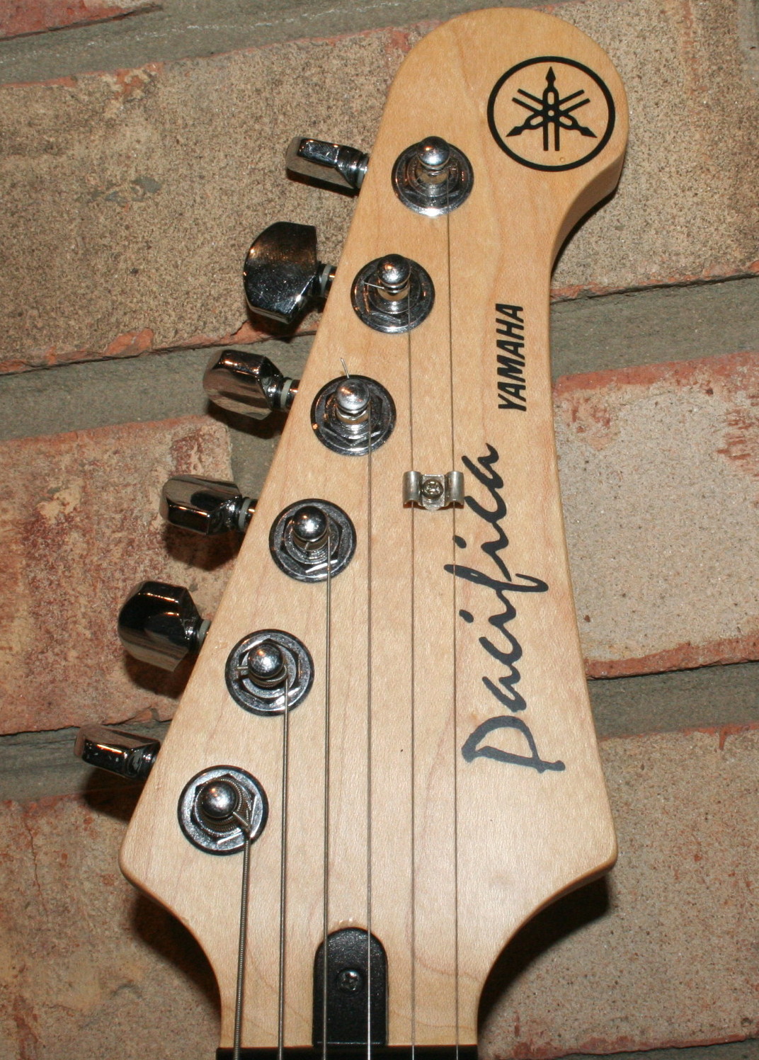 Yamaha Electric Guitar and Crate Amplifier