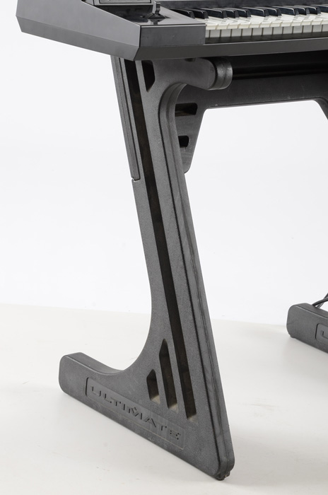 Roland D-20 Synthesizer with Stand