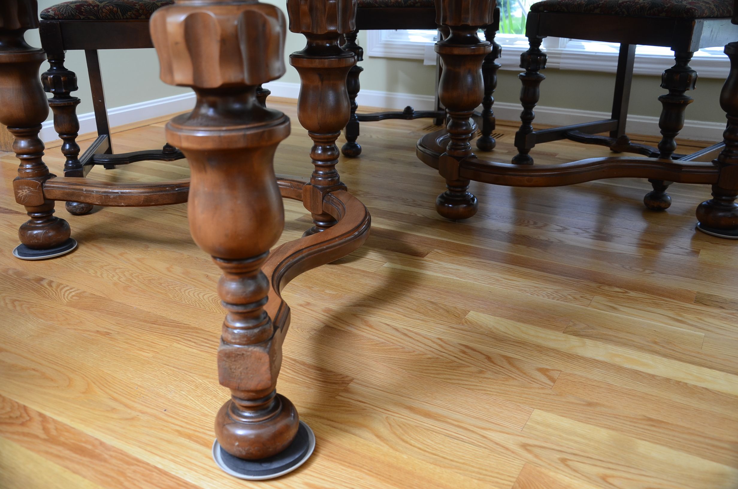 Jacobean Style Dining Room Table and Chairs