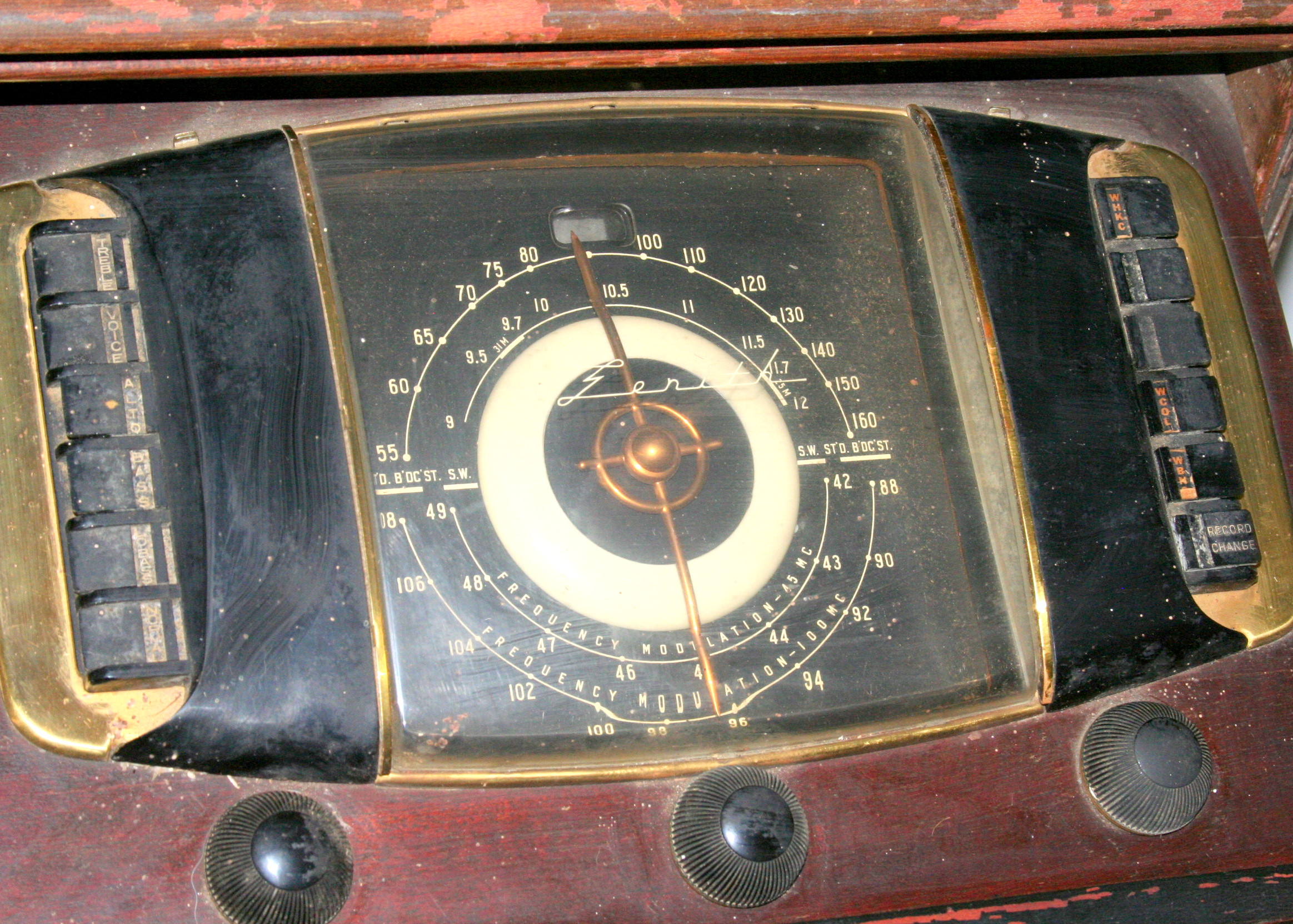 Vintage Zenith Console Radio and Phonograph